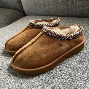 Brand new UGG Tasman slipper